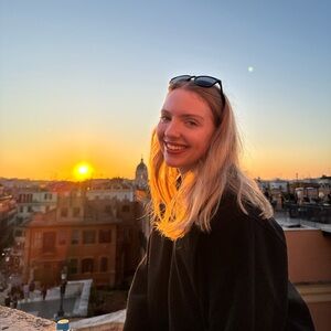 Meet your Posher, Elizabeth